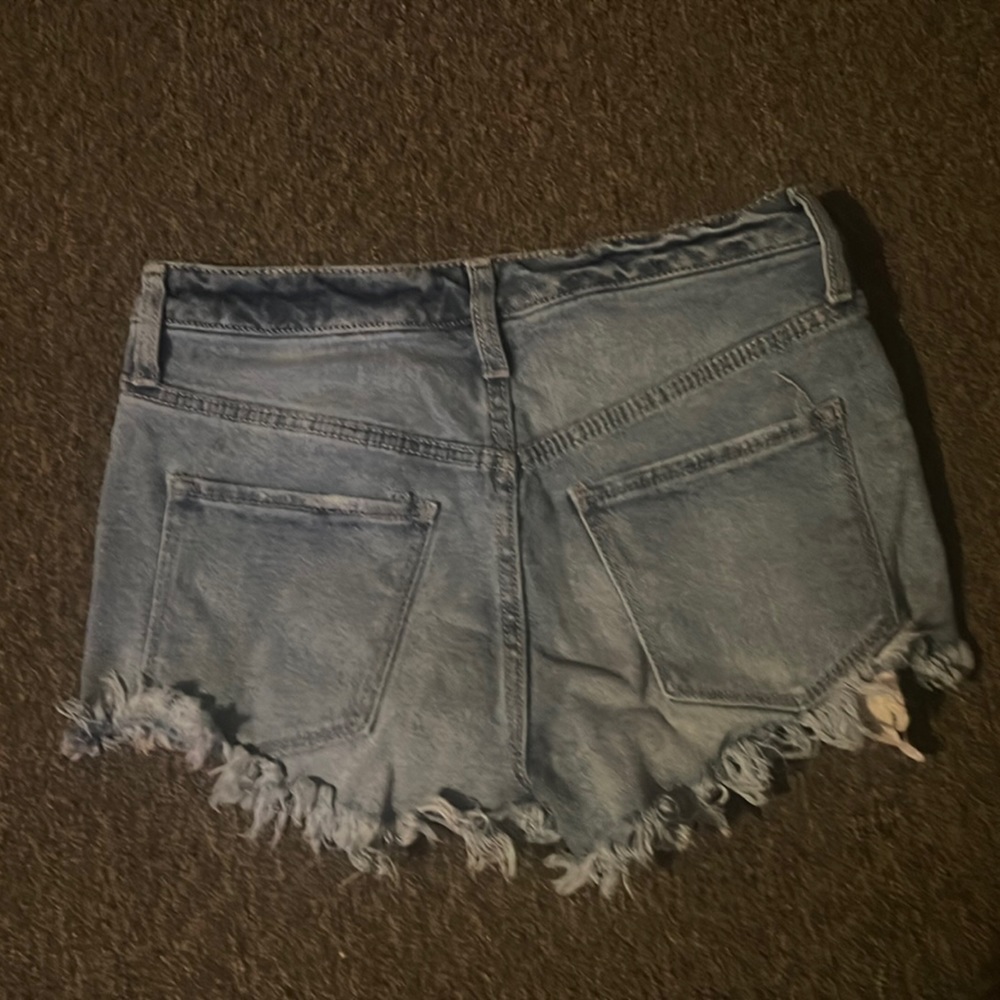 Size 4 Jean shorts. High rise. Mossimo